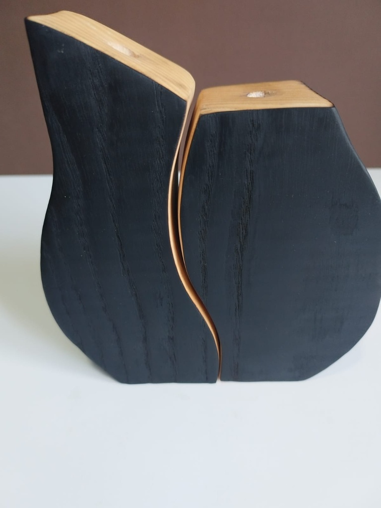 فازة للورد بخشب الاش