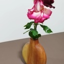 فازة للورد بخشب الشريش المحلي