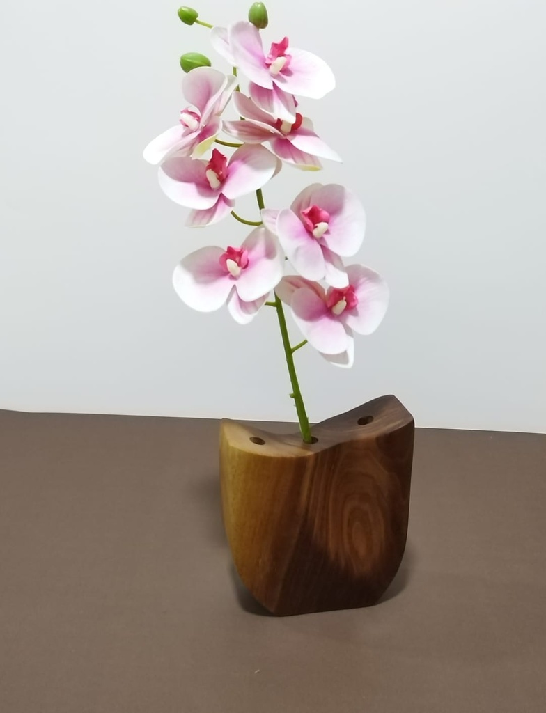 فازة للورد بخشب الجوز